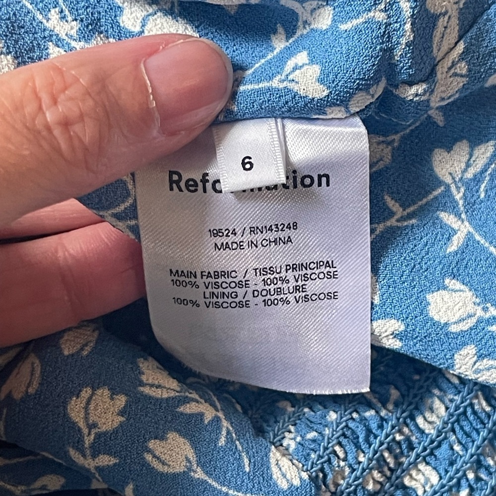 Reformation Blue Floral Tie-Strap top size 6 - Picture 8 of 10
